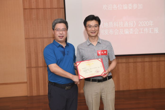 科技通报“微信泸州大贰辅助工具	”其实真的有挂-第2张图片